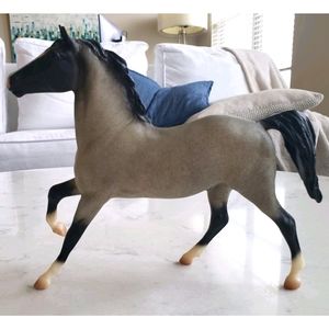 Blue Roan Quarter Horse Collectible Breyer